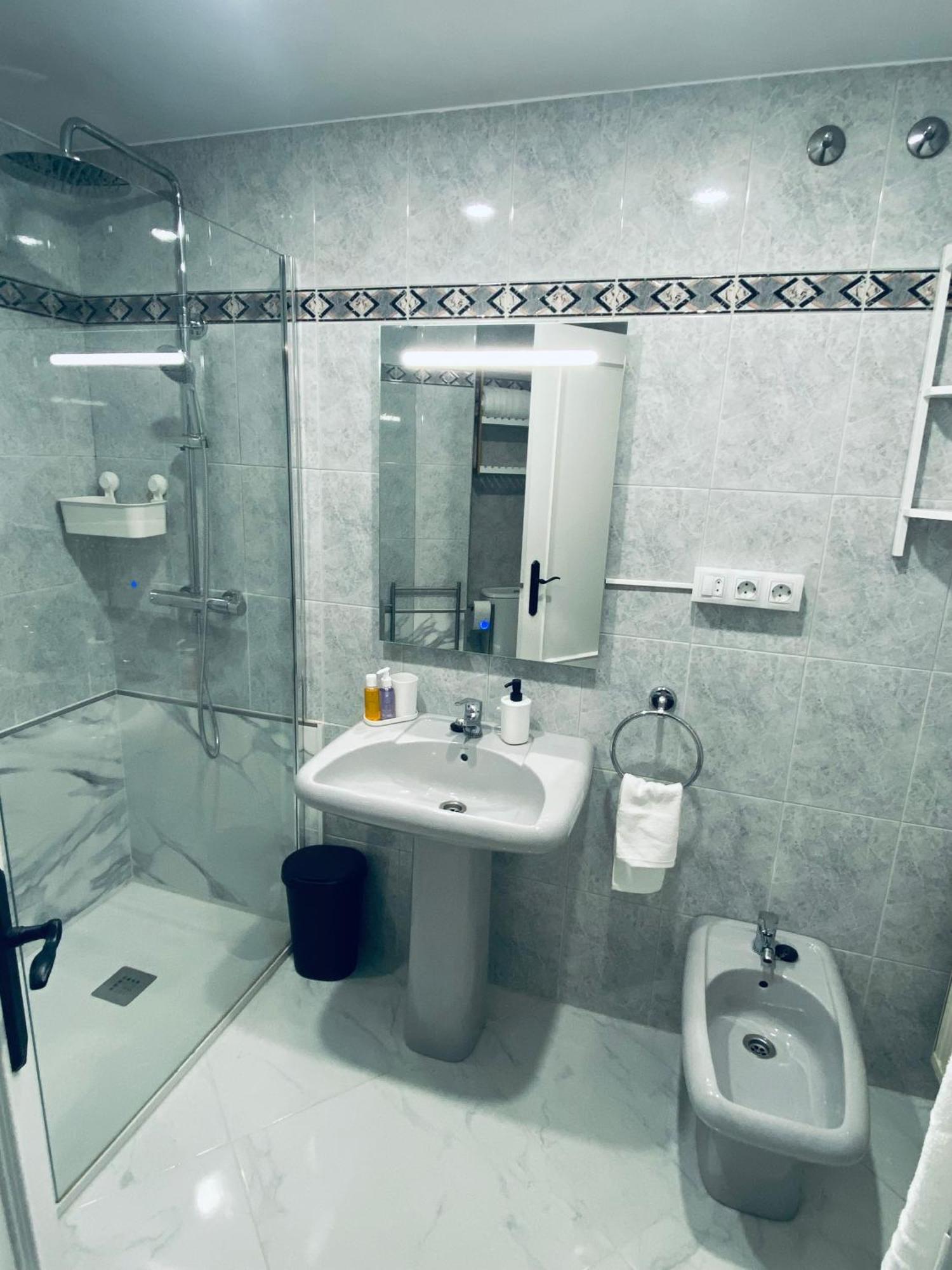 Apartamento Centro Novort Gijón Esterno foto